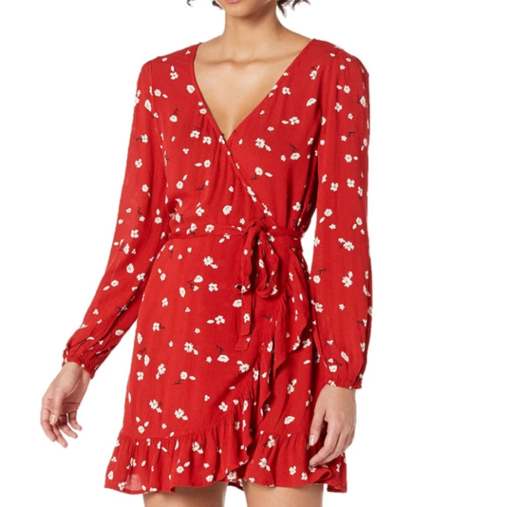 Billabong Lovin You women Dress size M new with tags